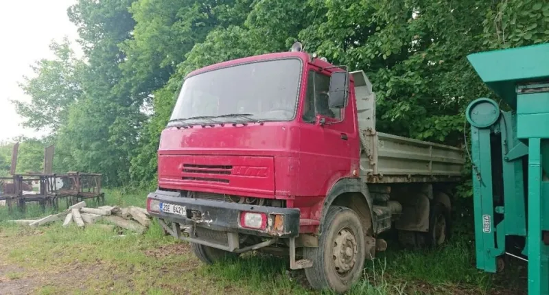 LIAZ 18.33 – 4×2 sklápěč S 3