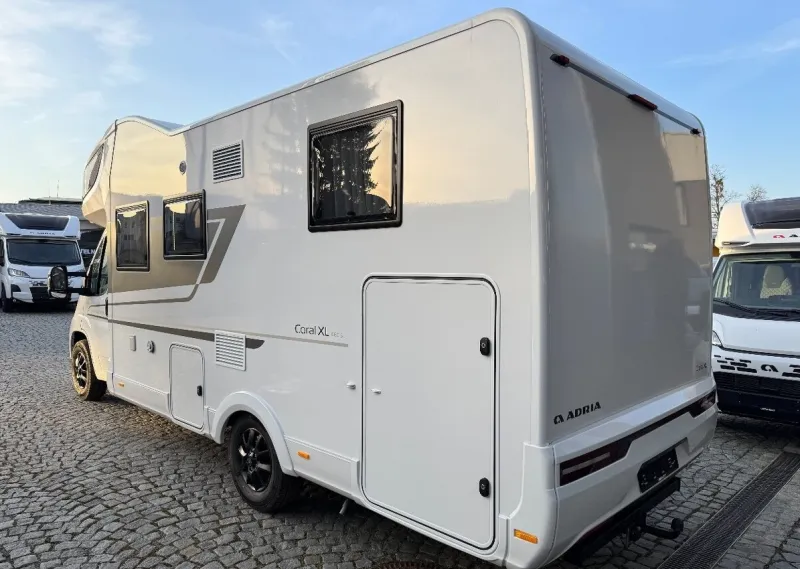 ADRIA CORAL XL 660 SL, 180 PS, AUTOMAT 8st., alkovna