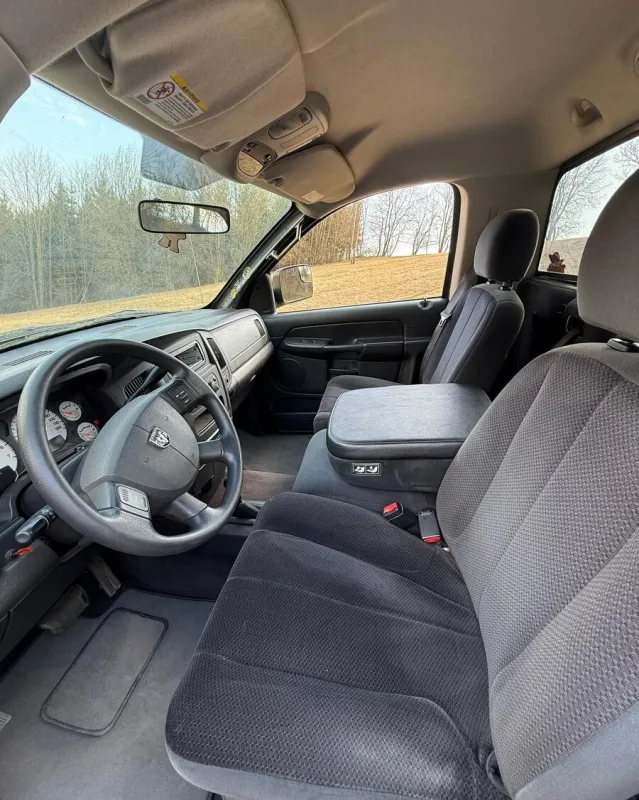 DODGE RAM 1500 SLT 4x4