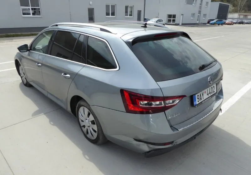 ŠKODA Superb Combi L&K 2,0 TDI 140 kW DSG, CRASH