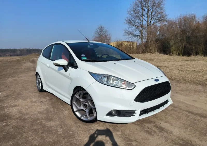 Ford Fiesta ST180, 1.6 134KW, 11/2014, 181xxx km, 17" alu