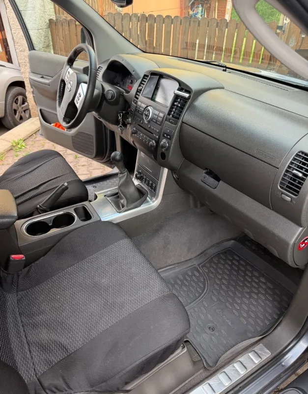 Nissan Navara D40 2,5DCI 4WD