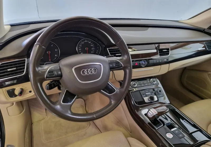Audi A8 L 3.0 TDi Quattro Tiptronic 190kw-ACC-Navi-Matrix-ČR