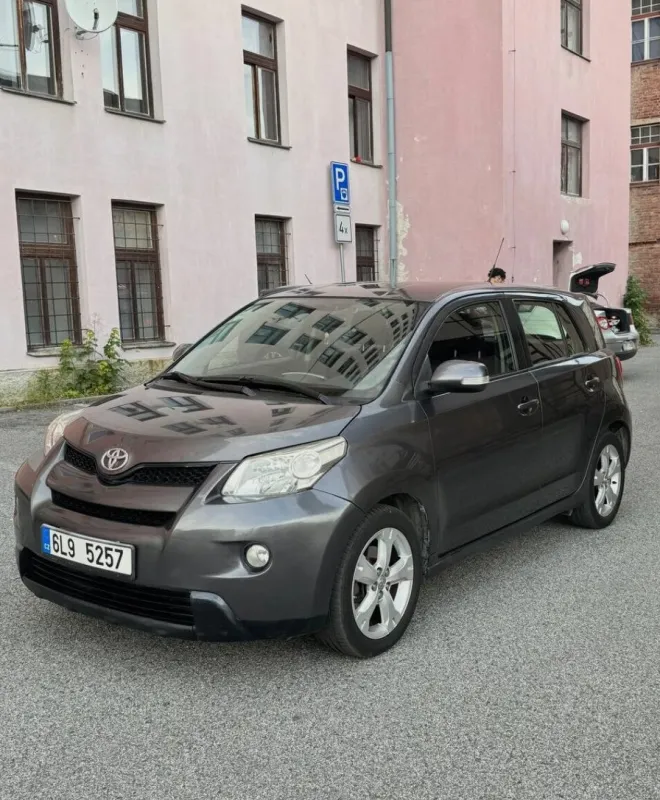 Toyota Urban Cruiser benzín