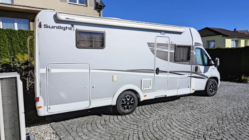 Obytný automobil Sunlight T67, 50 t. km, DPH, CZ, 1. majitel