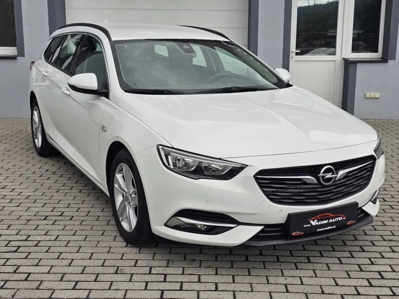 Opel Insignia 2.0CDTi 125kW Automat ČR NOVÉ