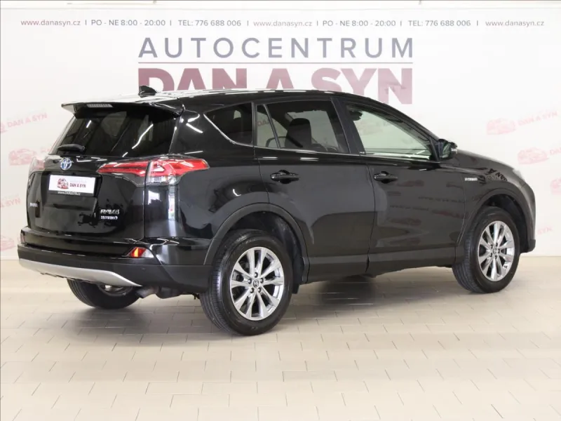 Toyota RAV4 2,5 HYBRID 115 KW Automat