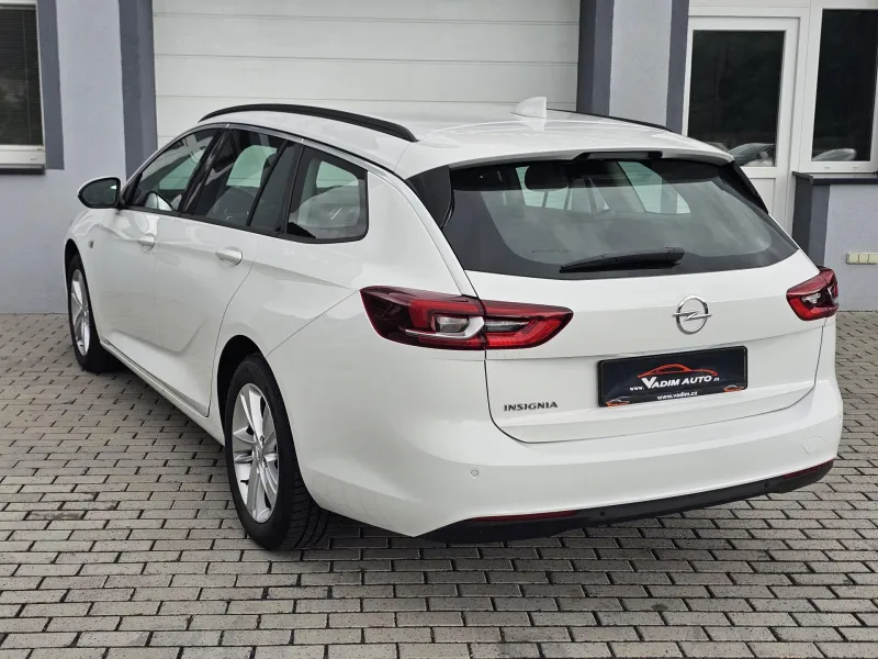 Opel Insignia 2.0CDTi 125kW Automat ČR NOVÉ