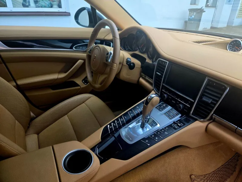 Porsche Panamera 3.0 TDI 184kw, 19tis.km, TOP