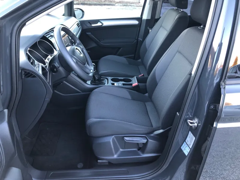 Volkswagen Touran 1.2 TSi 81 Kw Top Stav