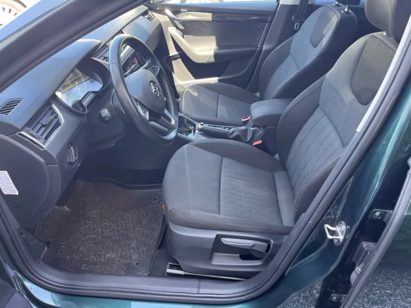 Škoda Octavia 1.5 TSI LED Koupeno v CZ