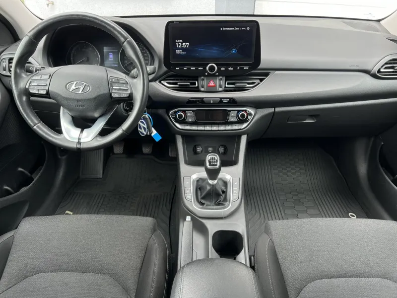 Hyundai i30 1.5T-Gdi 117kW Smart ČR NOVÉ