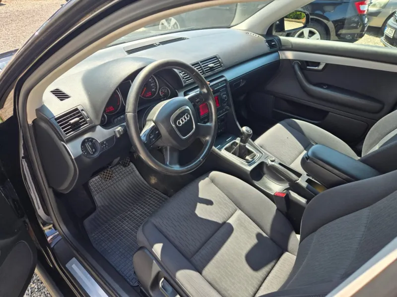 Audi A4 2.0 TDI Serviska
