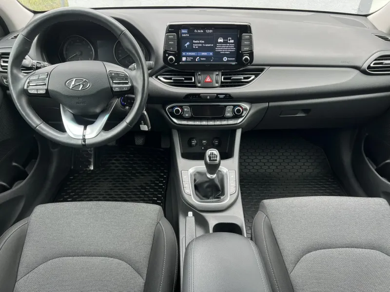 Hyundai i30 1.5 T-Gdi 117kW