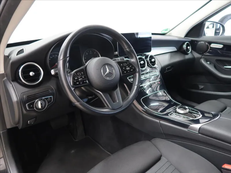 Mercedes-Benz Třídy C 1,6 C 200d 9G-TRONIC, TOP