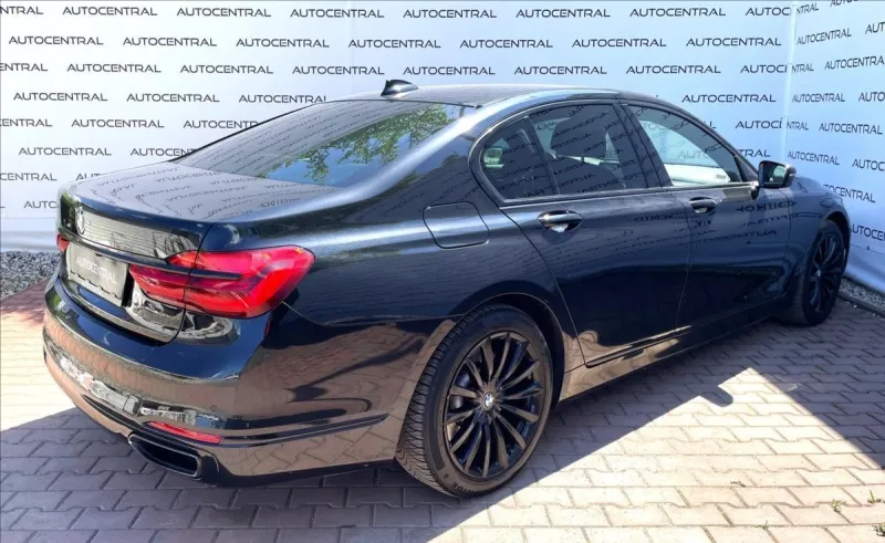 BMW Řada 7 4,4 750i,330kW,Xdrive