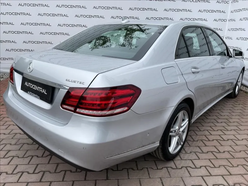 Mercedes-Benz Třídy E 220 Bluetec,125kW,serv.kn.