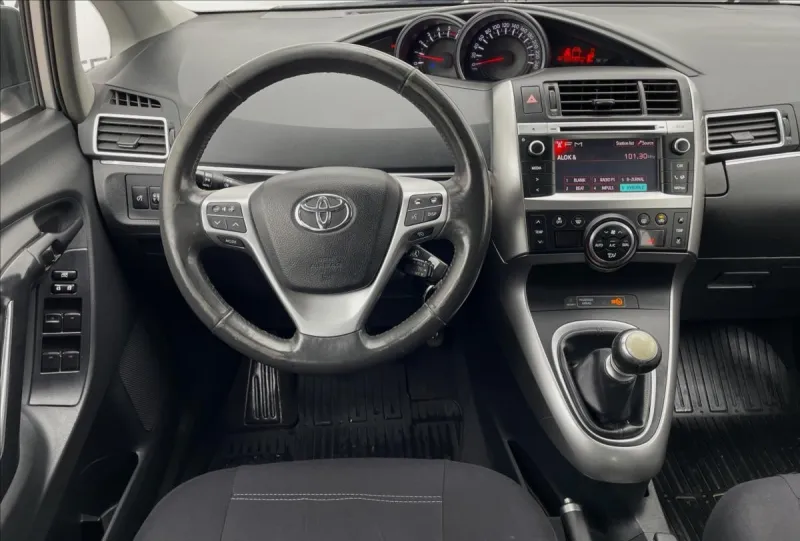 Toyota Verso 2,0 D,91kW,STK 5/27