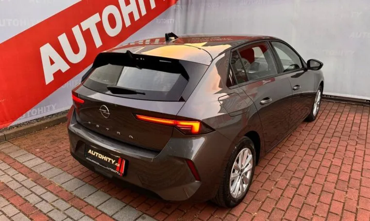 Opel Astra 1.2 Turbo, ČR, 1.Maj, Serviska, 25 tkm
