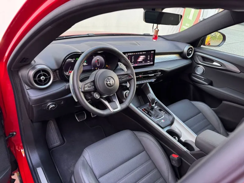 Alfa Romeo Tonale 1.5 MHEV Veloce Aut., H&K, ČR, 1.Maj, Serviska