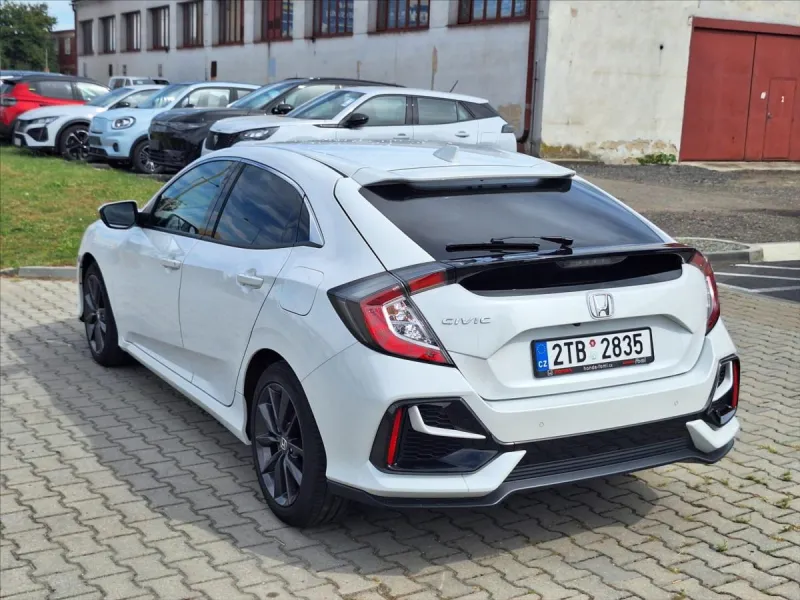 Honda Civic 1,0 VTEC Elegance CZ 1 maj