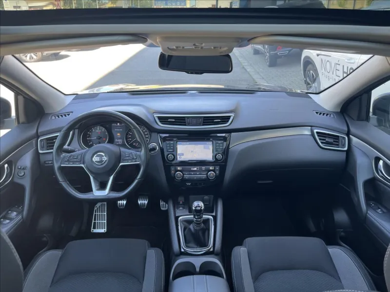 Nissan Qashqai 1,3 DIG-T N-Connecta