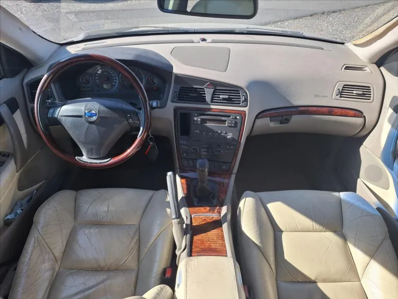 Volvo S60 2,4 D5 CZ 1 maj