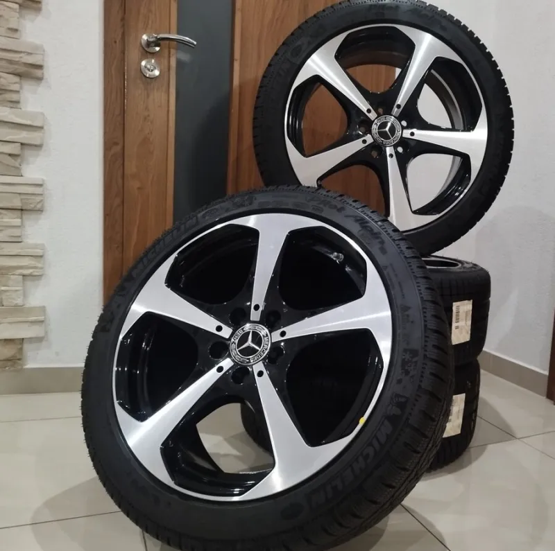 Zimní sada alu kol Mercedes-benz R18