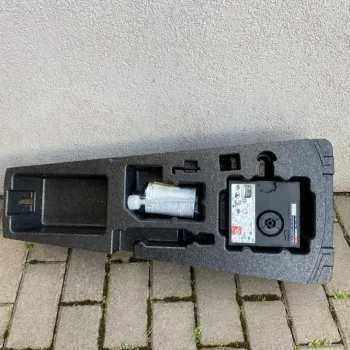 Lepicí sada pneu