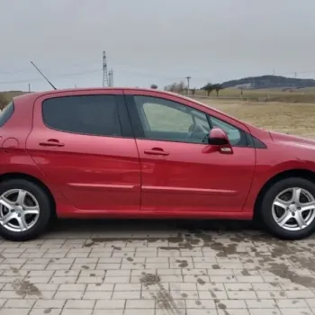 PEUGEOT 308 ACTIVE 1.6 HDi - NOVÉ V ČR-TOP
