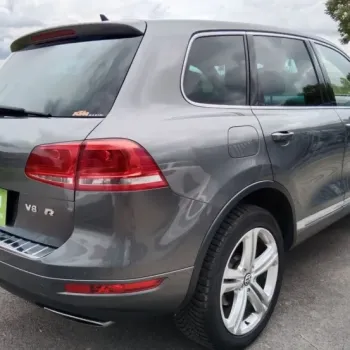 VW Touareg 4.2TDI 4MOTION R-LINE ´ČR
