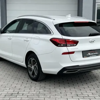 Hyundai i30 1.5 T-Gdi 117kW