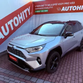 Toyota RAV4 2.5 Hybrid Selection e-CVT, ČR, 1.Maj, Serviska
