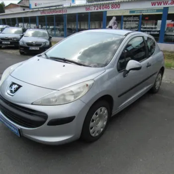 Peugeot 207 1,4 i 65 KW